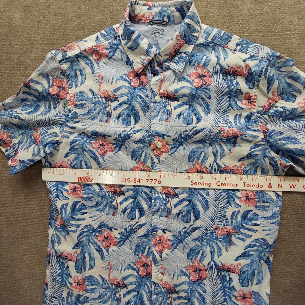IZOD Saltwater Woven Chambray Hawaiian Flamingo Shirt SMALL Blue Tropical Button - Picture 3 of 7